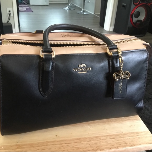 Coach Black Handbag - Picture 5 of 7